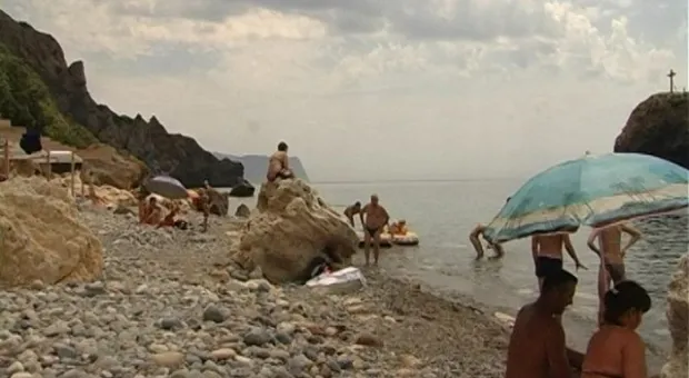 Яшмовый пляж в июне