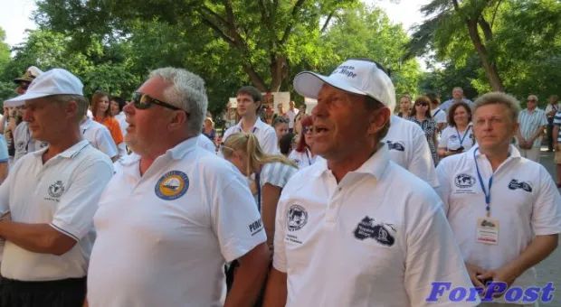 Стартовал первый международный яхтенный фестиваль «Черное море» - «IBSYF-2013» Стартовал первый международный яхтенный фестиваль «Черное море» - «IBSYF-2013»