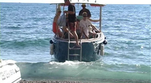 Ближний пляж под Балаклавой работает в штатном режиме Ближний пляж под Балаклавой работает в штатном режиме