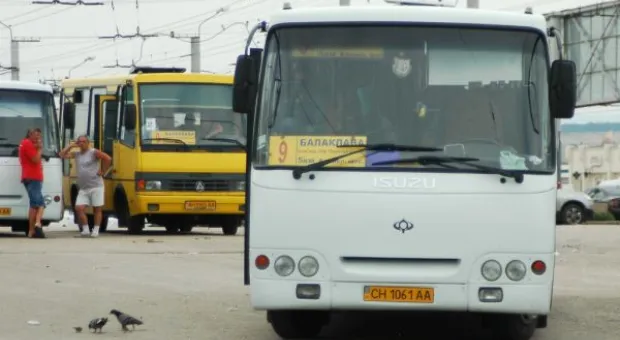 Нешуточная война между водителями и диспетчерами двух предприятий разгорается на Балаклавском маршруте № 9