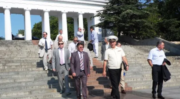 Российские сенаторы посетили Севастополь и Черноморский Флот
