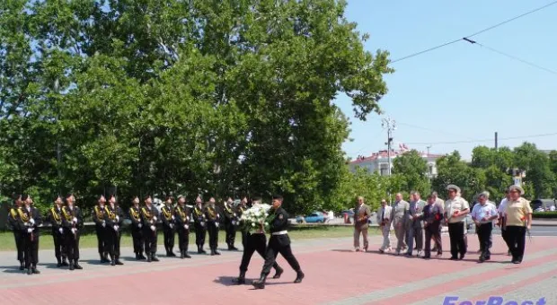 Российские сенаторы посетили Севастополь и Черноморский Флот