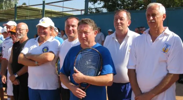 В Севастополе в восьмой раз пройдет ежегодный любительский теннисный турнир «Большая Бескозырка – 2013»