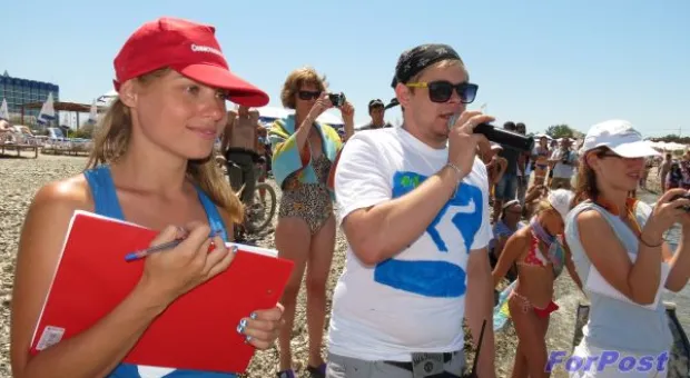 В Севастополе прошел IX открытый чемпионат по гонкам на матрасах