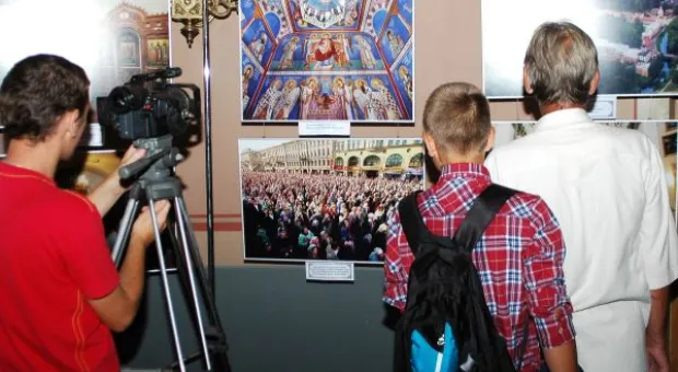 В Херсонесе открылась выставка, посвященная 300-летию Александро-Невской лавры