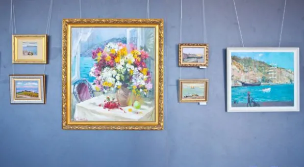 В Севастополе к 1025-летию крещения Руси открылась выставка крымских живописцев