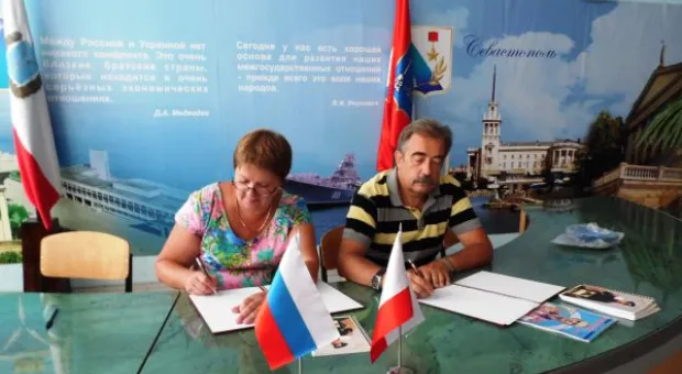 Газета ЧФ России «Флаг Родины» подписала договор с саратовцами, теперь на Волге будет свой «Флаг Родины»