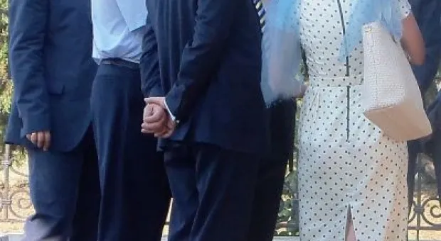 Председатель СГГА поздравил севастопольцев с тройным праздником, а журналисты его – с именинами.