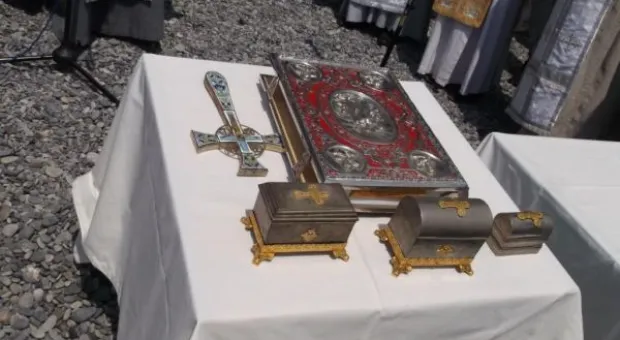 В Ялте в честь 1025-летия Крещения Руси состоялось массовое крещение жителей