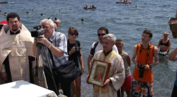 В Ялте в честь 1025-летия Крещения Руси состоялось массовое крещение жителей