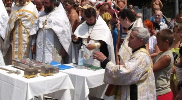 В Ялте в честь 1025-летия Крещения Руси состоялось массовое крещение жителей