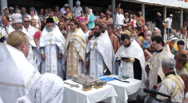 В Ялте в честь 1025-летия Крещения Руси состоялось массовое крещение жителей