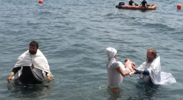 В Ялте в честь 1025-летия Крещения Руси состоялось массовое крещение жителей