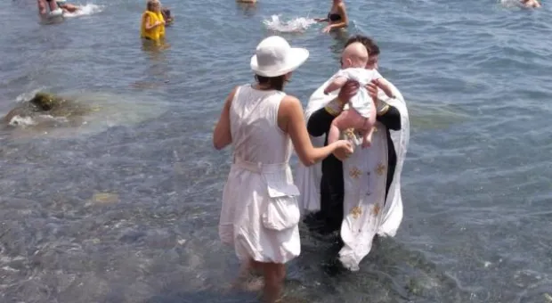 В Ялте в честь 1025-летия Крещения Руси состоялось массовое крещение жителей