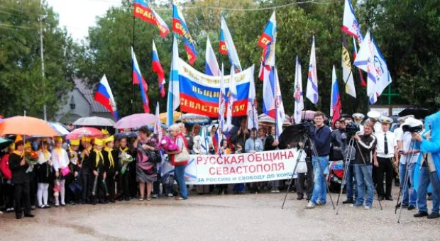 В Севастополе память героев Крымской войны почтили на Братском кладбище