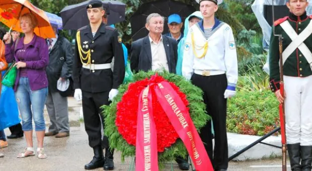 В Севастополе память героев Крымской войны почтили на Братском кладбище