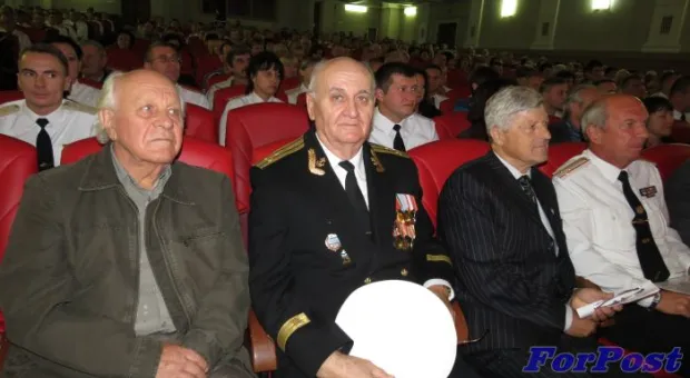 В Севастополе Краснознаменный Центр связи Черноморского флота отпраздновал свое 80-летие