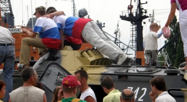 Севастопольцы поздравили ВМСУ с праздником. По своему.