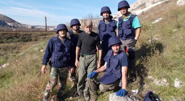 Город должен знать свои героев. В Севастополе назвали имена спасателей, уничтоживших бомбу