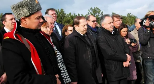 На Максимовой даче в Севастополе появился закладной камень будущего Храмово-музейного комплекса