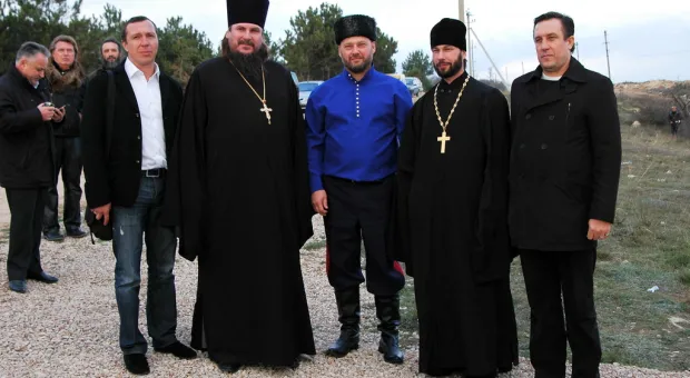На Максимовой даче в Севастополе появился закладной камень будущего Храмово-музейного комплекса