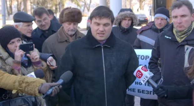 В Севастополе милиция митинговала у милиции против коррупции в милиции