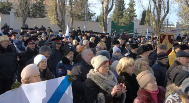 С нами Бог и Андреевский флаг! В Севастополе отметили день Святого Апостола Андрея Первозванного