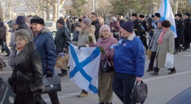 С нами Бог и Андреевский флаг! В Севастополе отметили день Святого Апостола Андрея Первозванного