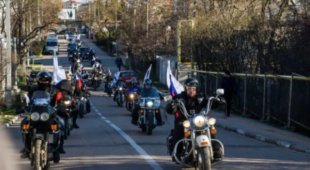 В Севастополе прошел автопробег в поддержку курса на вступление Украины в Таможенный союз
