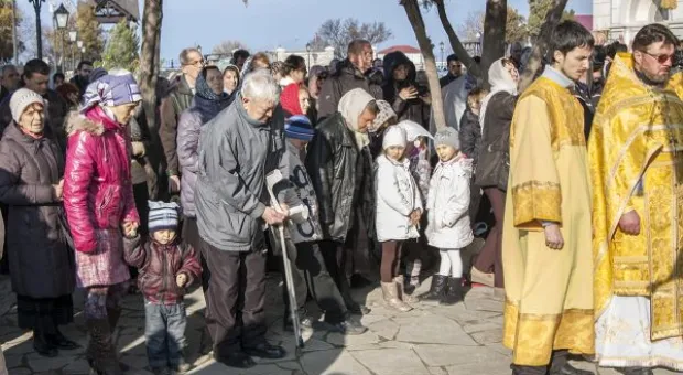 Правительство Москвы подарило храмовой колокольне Свято-Владимирского собора в Херсонесе семь колоколов