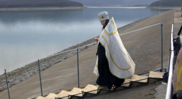 В праздник Крещения в Чернореченском водохранилище обновились воды