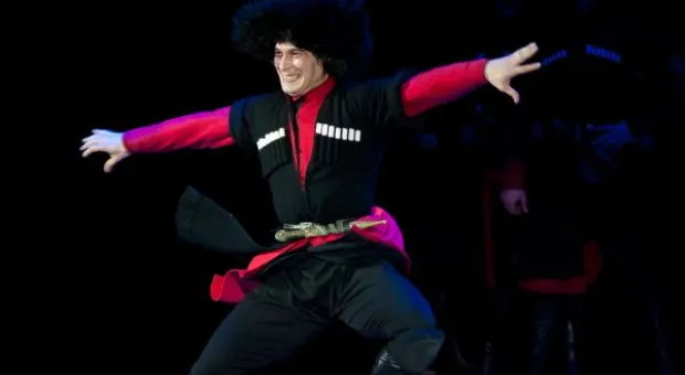 В Севастополе с неизменным аншлагом выступил тбилисский балетный ансамбль "Сухишвили"