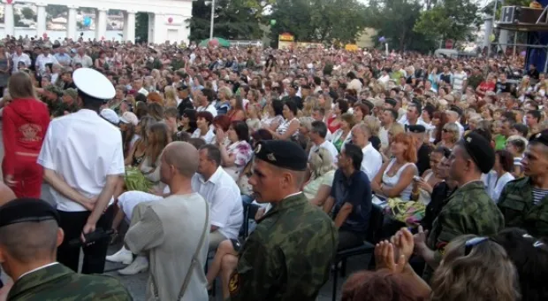 День флота под знаком триколора (ФОТО)