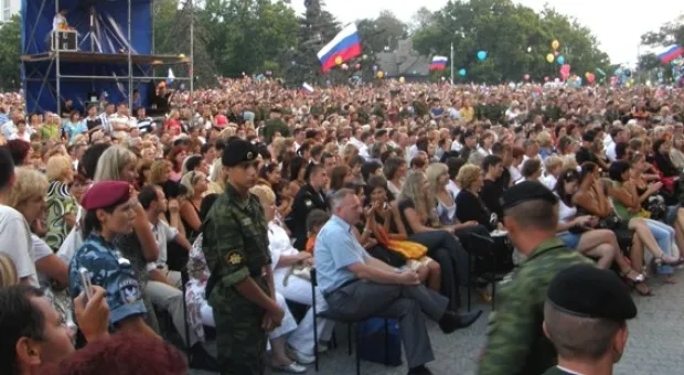 День флота под знаком триколора (ФОТО)