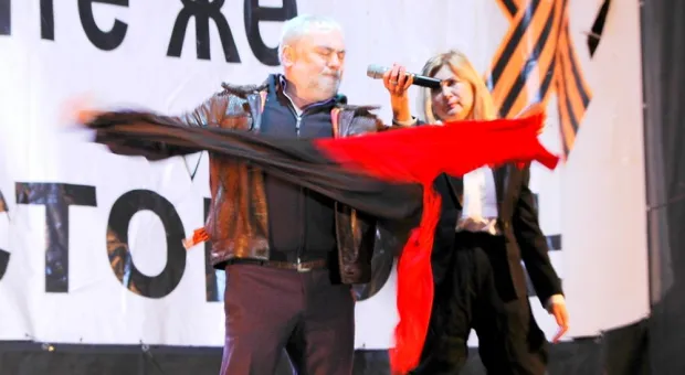 Митинг-концерт с участием Вики Цыгановой собрал на главной площади Севастополя около 20 тысяч горожан