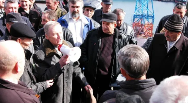 Воины-интернационалисты Севастополя выразили недоверие своему руководству. Перминов будет переизбран