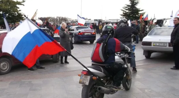 В Ялте состоялся авто-мотопробег, посвящённый предстоящему референдуму