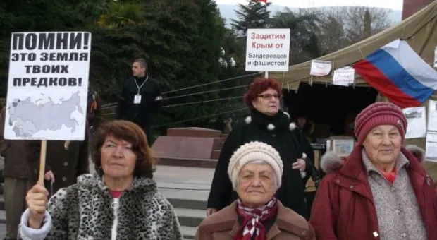 В Ялте состоялся авто-мотопробег, посвящённый предстоящему референдуму