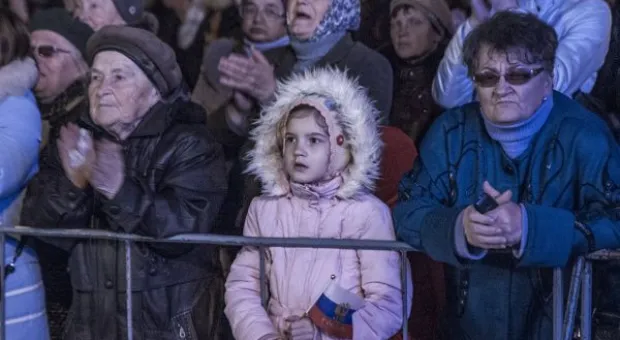 В Севастополе концертом на площади П.С. Нахимова стартовала акция «Солдатское сердце»