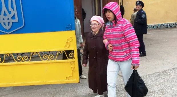 Голосование на одном из участков Севастополя. За 2 часа на референдум пришло более четверти всех избирателей