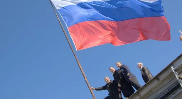 В Севастополе сняты государственные символы Украины и поднят государственный флаг России
