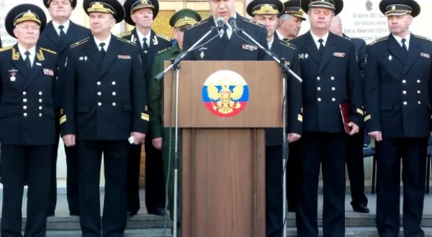 В ЧВВМУ имени Нахимова отметили 77-летие. Впервые – под российским стягом