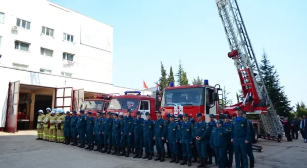 Спасатели Севастополя получили российские паспорта