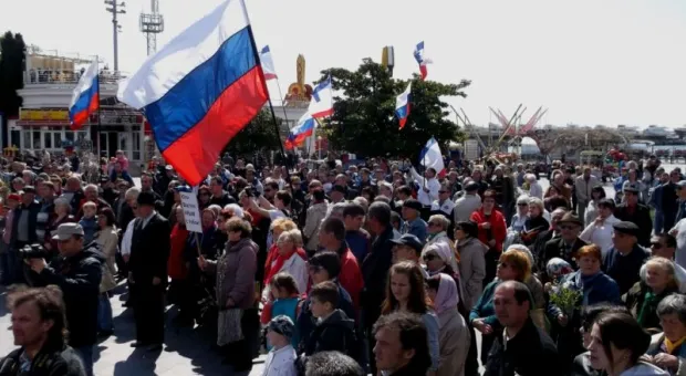 Митинг в поддержку Юго-Востока Украины прошел и в Ялте