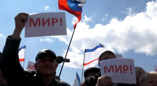 Митинг в поддержку Юго-Востока Украины прошел и в Ялте