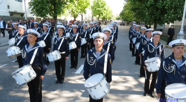 В Севастополе прошла первая репетиция парада Победы