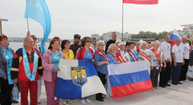 В Севастополь снова слетелись... моржи