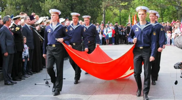 Митинг «Знамена славы» Севастополь посвятил не только Дню Победы, но и сожженным заживо одесситам