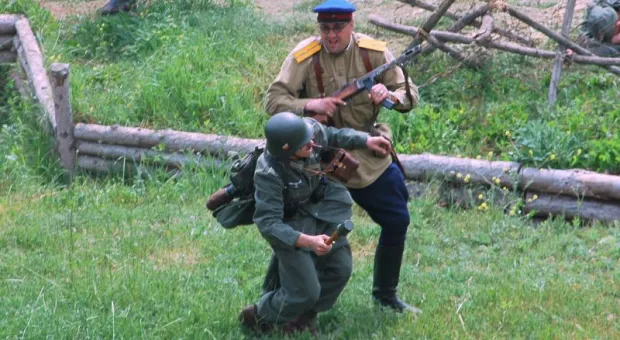 В Севастополе состоялась первая в составе России реконструкция штурма Сапун-горы советскими войсками в мае 1944 года