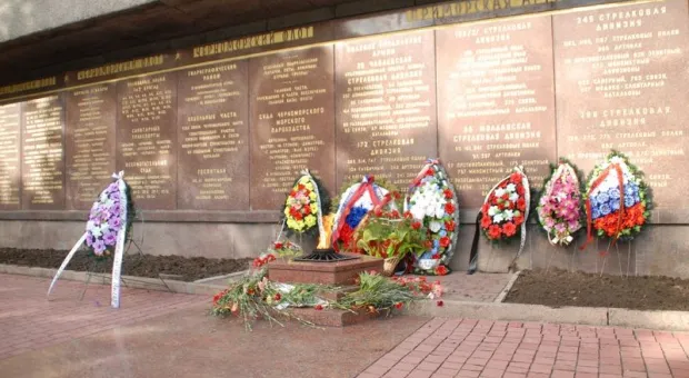Журналисты Севастополя почтили память коллег, погибших на фронтах Великой Отечественной войны